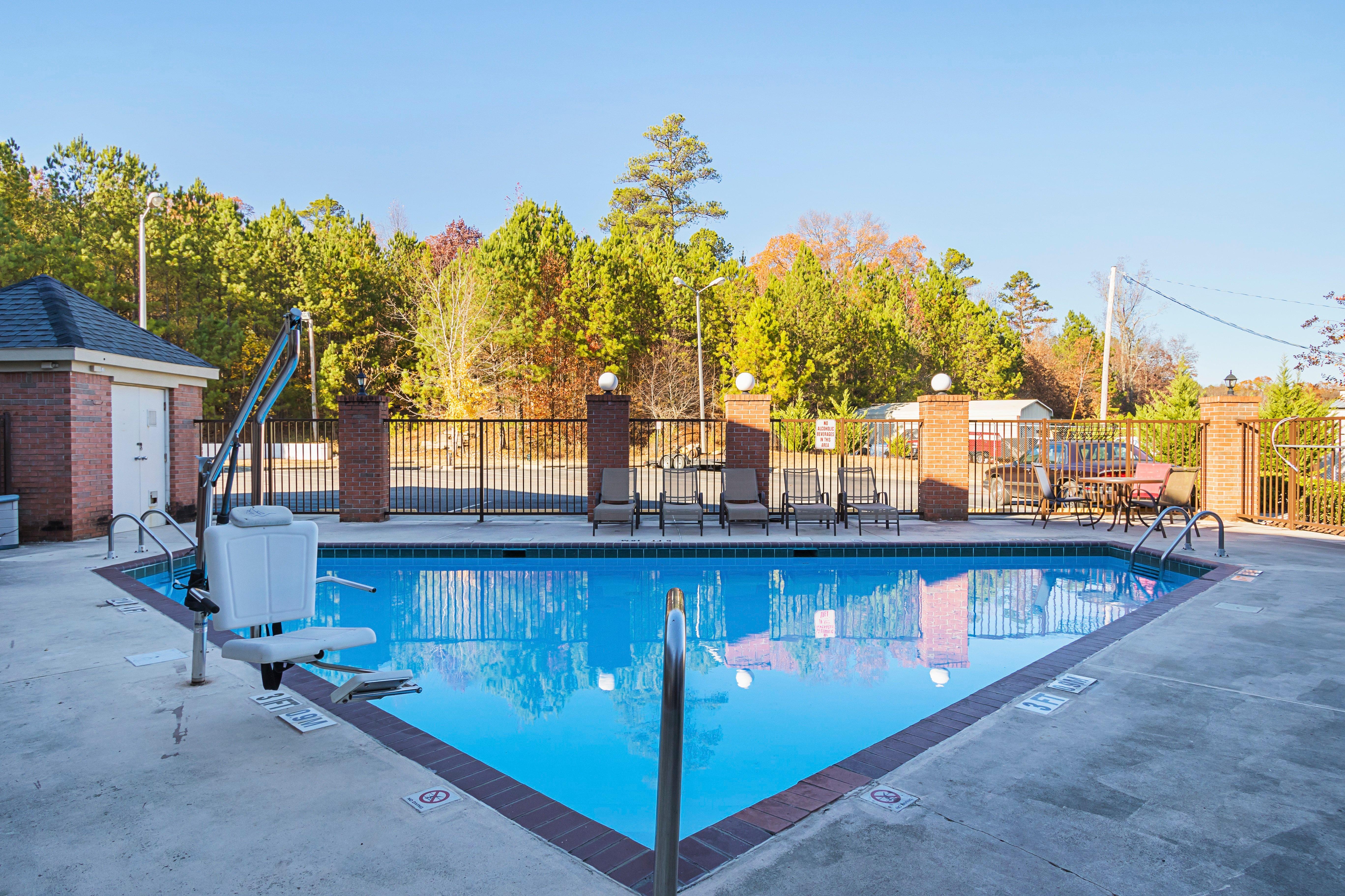 Red Roof Inn & Suites Scottsboro Exterior foto